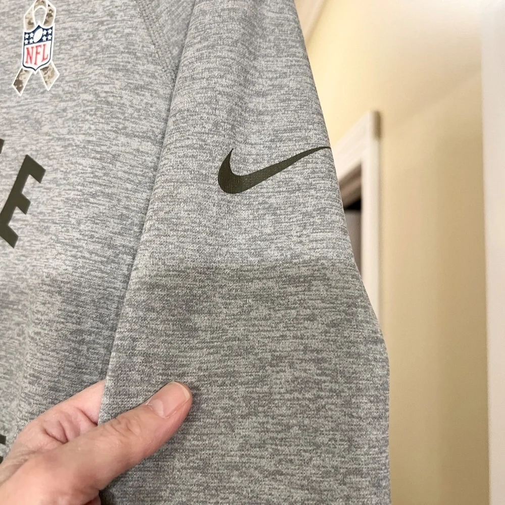 EUC Women's Nike NFL Carolina Panthers Salute to Service Pullover Hoodie LARGE